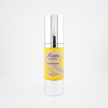 Vue avant du Bodypaint Kiomi AquaCream 30ml – Jaune (C41), sans bouchon, montrant la texture crème de la peinture corporelle à base d’eau.