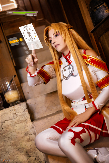 Jade Yamyko (cosplayeuse) cosplayée en Asuna de Sword Art Online